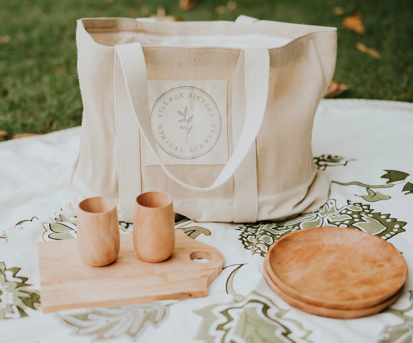 Village Sisters Picnic Set and Bag - Sown